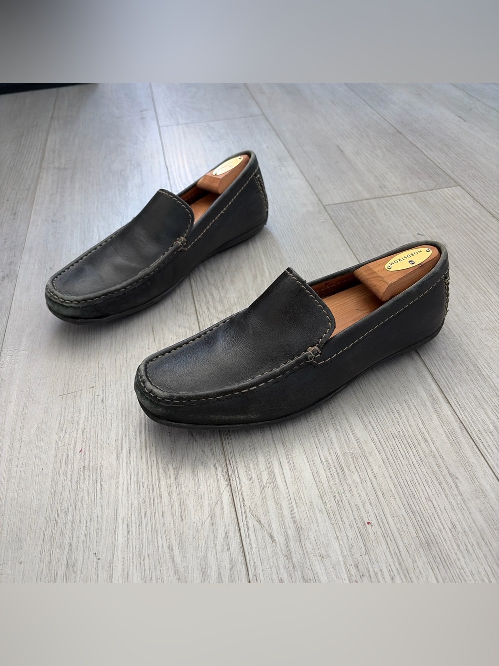 Men's Black Leather Slip-On Loafers